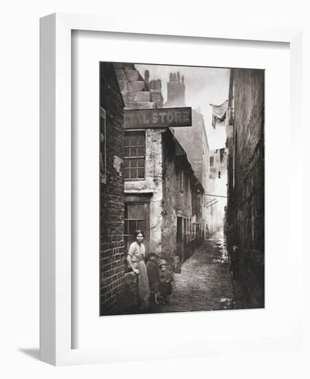 Old Closes and Streets: Old Vennel Off High Street, c.1868-Thomas Annan-Framed Giclee Print