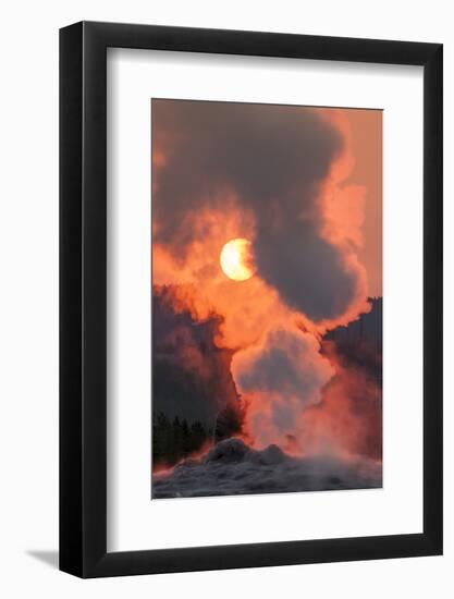 Old Faithful Geyser Yellowstone National Park, Wyoming-Michael DeFreitas-Framed Photographic Print