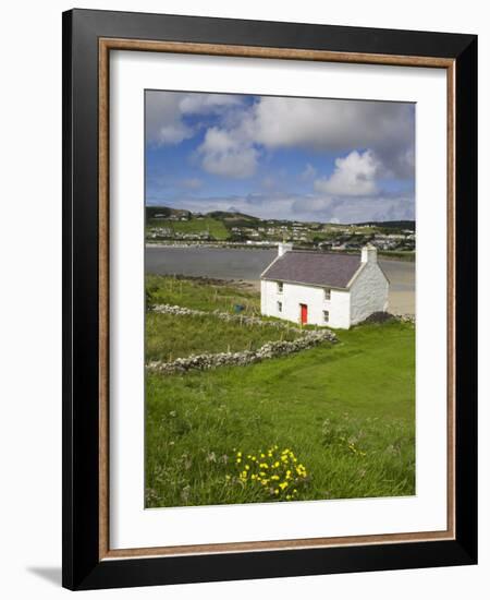 Old Farmhouse in Rosapenna, County Donegal, Ulster, Republic of Ireland, Europe-Richard Cummins-Framed Photographic Print