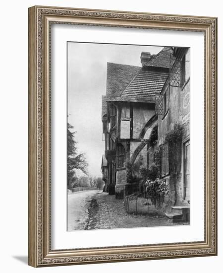 Old House at Chiddingstone, Kent, 1924-1926-Herbert Felton-Framed Giclee Print