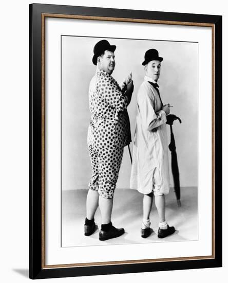 Oliver Hardy, Stan Laurel, Hal Roach Publicity Shot, Early 1930S-null-Framed Photo