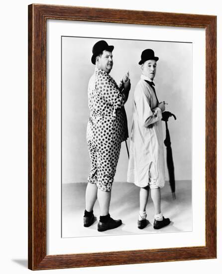 Oliver Hardy, Stan Laurel, Hal Roach Publicity Shot, Early 1930S-null-Framed Photo