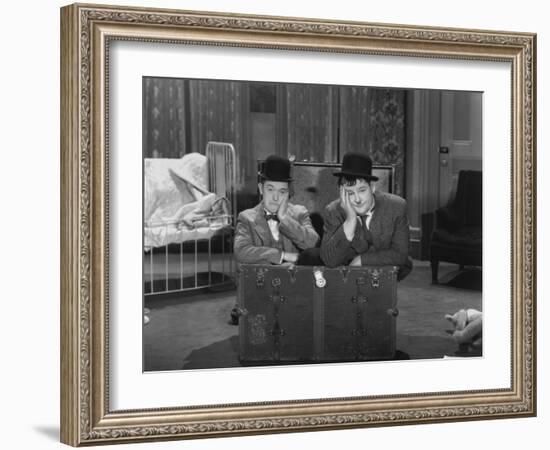 Oliver Hardy, Stan Laurel, Pack Up Your Troubles, 1932-null-Framed Photographic Print