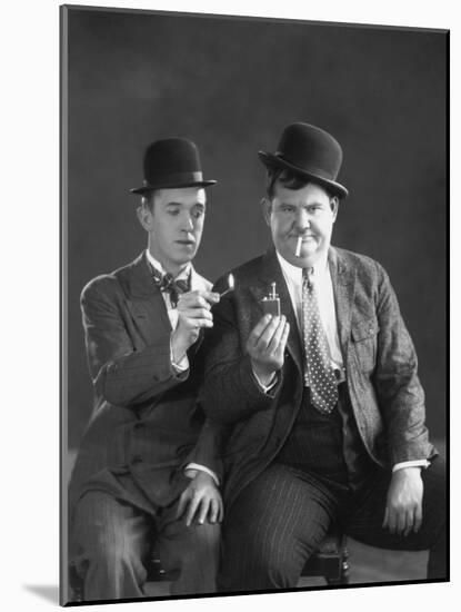 Oliver Hardy, Stan Laurel-null-Mounted Photographic Print