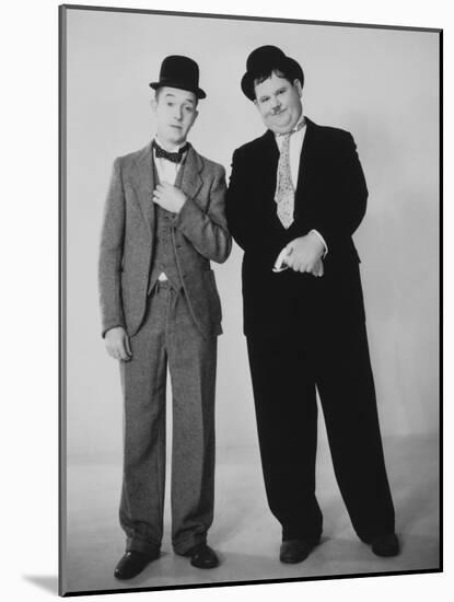 Oliver Hardy, Stan Laurel-null-Mounted Photographic Print