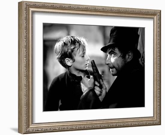 Oliver Twist, John Howard Davies, Robert Newton, 1948-null-Framed Photo