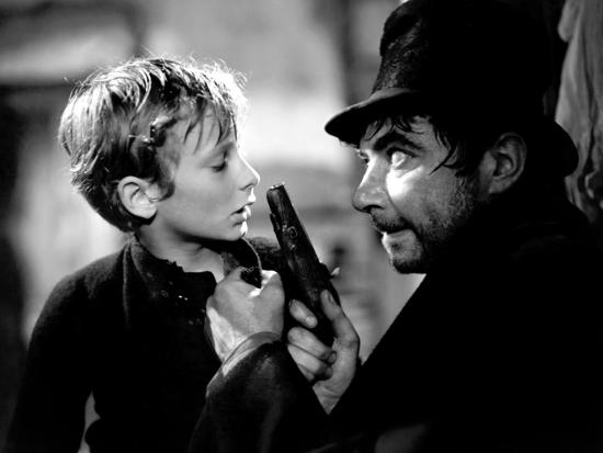 https://imgc.artprintimages.com/img/print/oliver-twist-john-howard-davies-robert-newton-1948_u-l-ph5in70.jpg?h=550&w=550