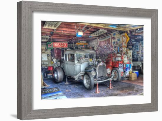 Olsens Garage-Robert Kaler-Framed Photographic Print