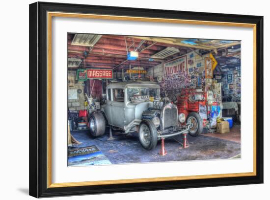 Olsens Garage-Robert Kaler-Framed Photographic Print