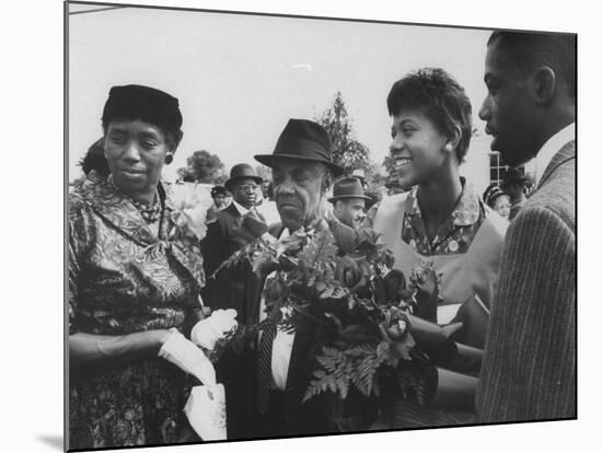 Olympic Star Wilma Rudolph with Her Father Ed Rudolph and Family-null-Mounted Premium Photographic Print