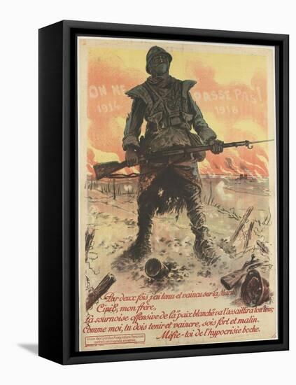 On ne passe pas! 1914/1918-null-Framed Premier Image Canvas