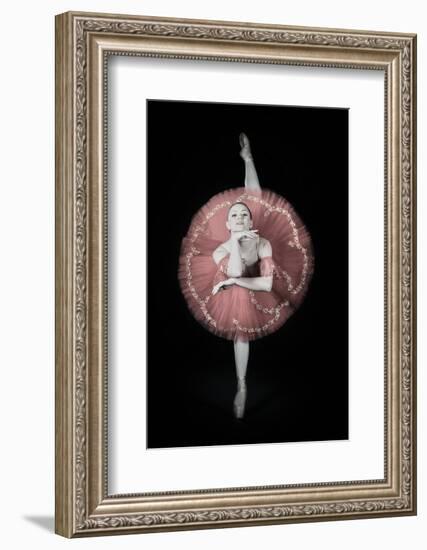 On Pointe-Darlene Hewson-Framed Photographic Print