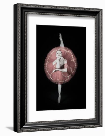 On Pointe-Darlene Hewson-Framed Photographic Print