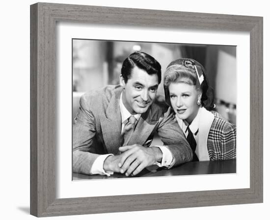 Once Upon a Honeymoon, Cary Grant, Ginger Rogers, 1942-null-Framed Photo