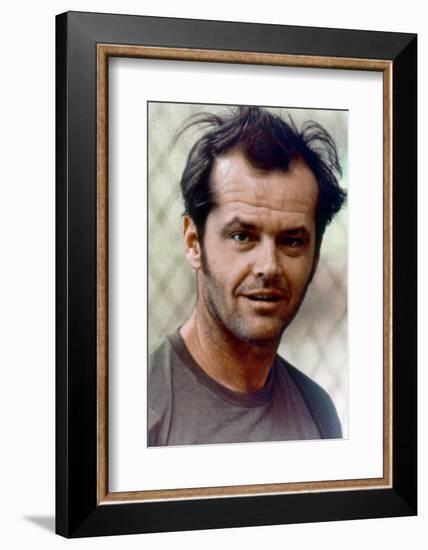 ONE FLEW OVER THE CUCKOO'S NEST, 1975 directed by MILOS FORMAN Jack Nicholson (photo)-null-Framed Photo