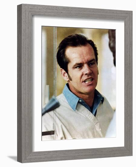 ONE FLEW OVER THE CUCKOO'S NEST, 1975 directed by MILOS FORMAN Jack Nicholson (photo)-null-Framed Photo