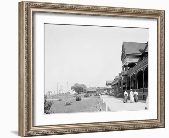 Ontario Beach Park, Rochester, N.Y.-null-Framed Photo