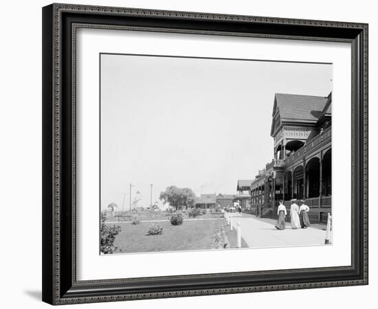 Ontario Beach Park, Rochester, N.Y.-null-Framed Photo