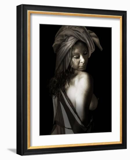 Oondu-Lynne Davies-Framed Photographic Print