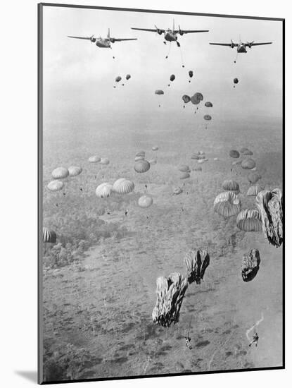 Operation Phi Hoa II-null-Mounted Photographic Print