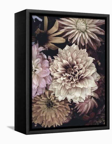 Opulent 5-Design Fabrikken-Framed Premier Image Canvas