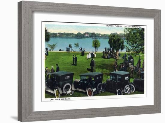 Orlando, Florida - Crowded Lake Eola and Park Scene-Lantern Press-Framed Art Print