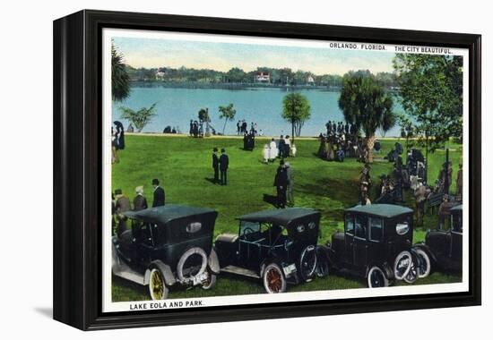 Orlando, Florida - Crowded Lake Eola and Park Scene-Lantern Press-Framed Stretched Canvas