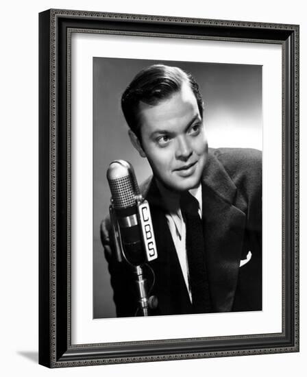 Orson Welles at the CBS Microphone in Publicity Shot for Murcury Summer Theater, 1946-null-Framed Photo