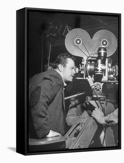 Orson Welles Directs "Around the World"-Al Fenn-Framed Premier Image Canvas