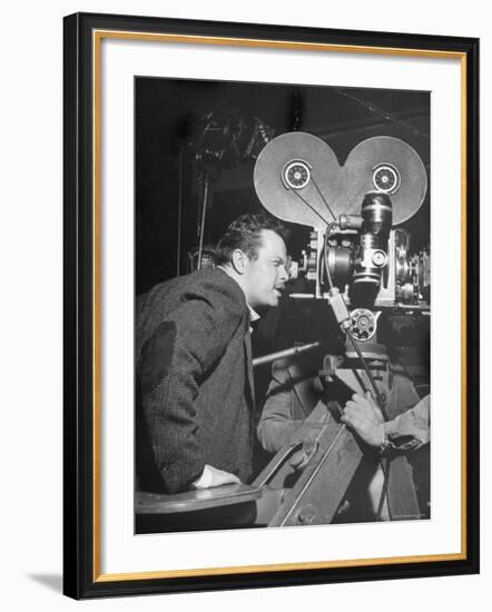 Orson Welles Directs "Around the World"-Al Fenn-Framed Premium Photographic Print