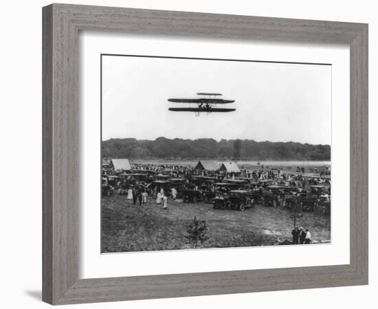 Orville Wright and Lahm in Record Flight Photograph - Fort Meyer, VA-Lantern Press-Framed Art Print