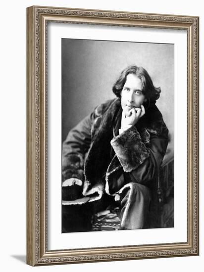 Oscar Wilde in His Favourite Coat, 1882-Napoleon Sarony-Framed Giclee Print