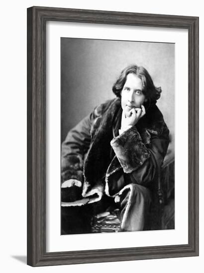 Oscar Wilde in His Favourite Coat, 1882-Napoleon Sarony-Framed Giclee Print