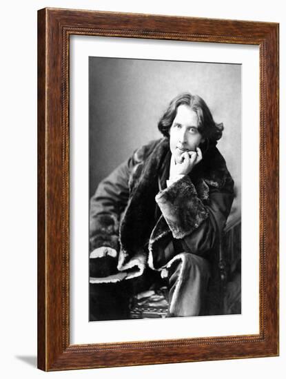 Oscar Wilde in His Favourite Coat, 1882-Napoleon Sarony-Framed Giclee Print