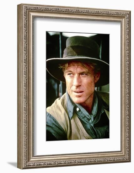 Out of Africa by Sydney Pollack with Robert Redford, 1985 (photo)-null-Framed Photo