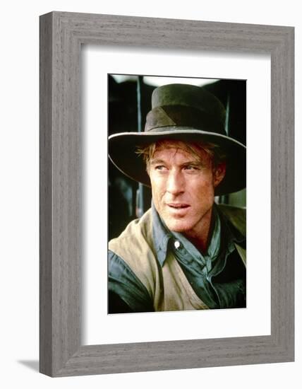 Out of Africa by Sydney Pollack with Robert Redford, 1985 (photo)-null-Framed Photo