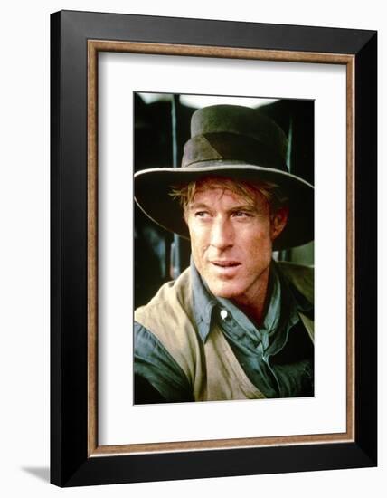 Out of Africa by Sydney Pollack with Robert Redford, 1985 (photo)-null-Framed Photo