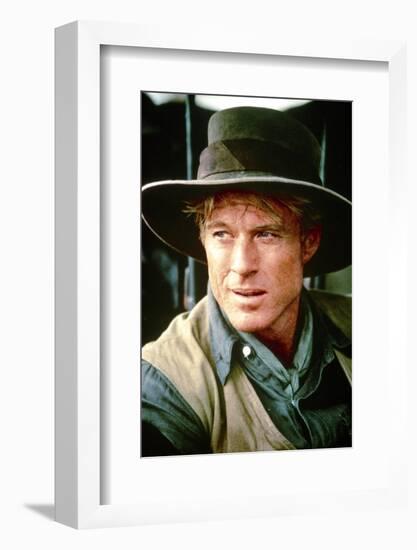 Out of Africa by Sydney Pollack with Robert Redford, 1985 (photo)-null-Framed Photo