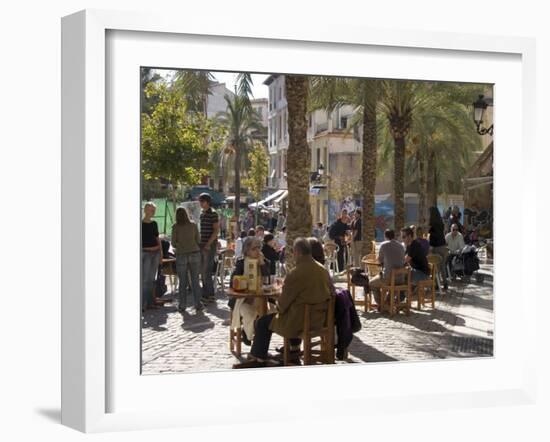 Outdoor Cafe, Plaza Nueva, Granada, Andalucia, Spain-Sheila Terry-Framed Photographic Print