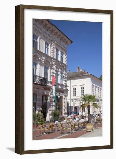 Outdoor Cafes in Klauzal Square, Szeged, Southern Plain, Hungary, Europe-Ian Trower-Framed Photographic Print