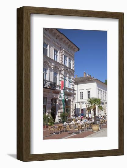 Outdoor Cafes in Klauzal Square, Szeged, Southern Plain, Hungary, Europe-Ian Trower-Framed Photographic Print