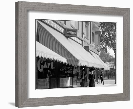 Oyster Bay Cafe, Ann Arbor, Mich.-null-Framed Photo