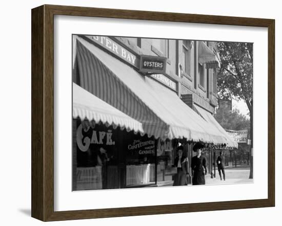 Oyster Bay Cafe, Ann Arbor, Mich.-null-Framed Photo
