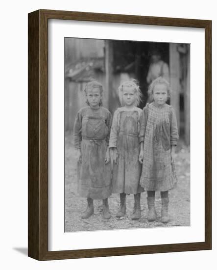 Oyster Shucker Girls in South Carolina Photograph - Port Roy, SC-Lantern Press-Framed Art Print