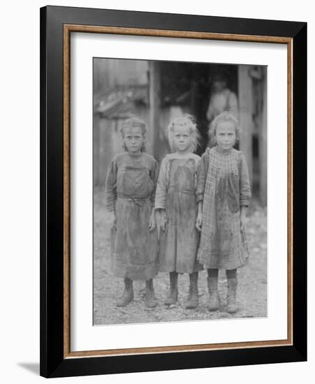 Oyster Shucker Girls in South Carolina Photograph - Port Roy, SC-Lantern Press-Framed Art Print