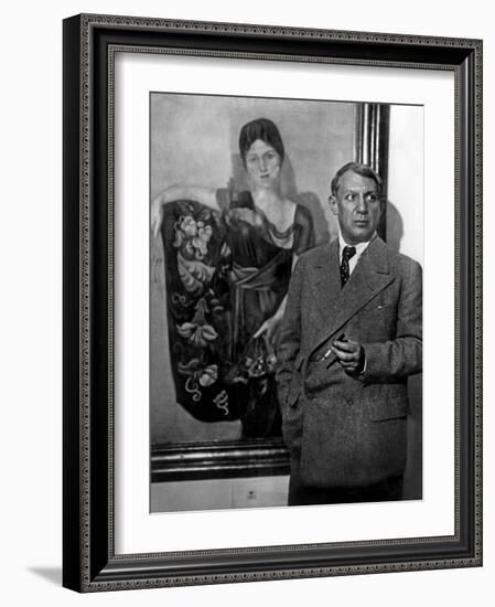 Pablo Picasso-null-Framed Photo