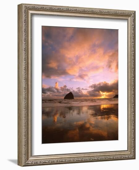 Pacific City V-Ike Leahy-Framed Photographic Print