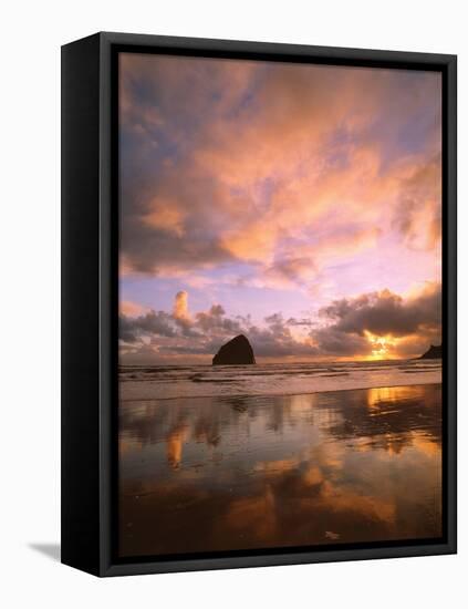 Pacific City V-Ike Leahy-Framed Premier Image Canvas