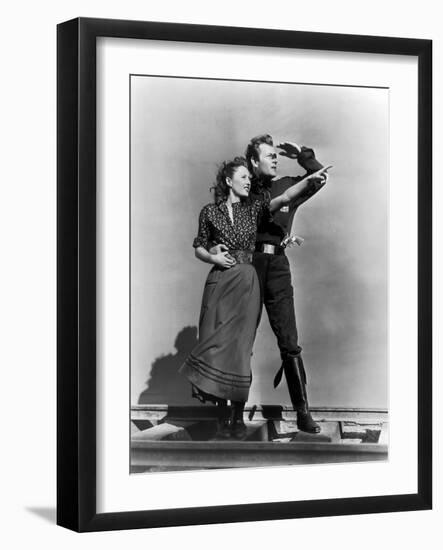 Pacific Express UNION PACIFIC by CecilBDeMille with Joel McMcrea and Barbara Stanwyck, 1939 (b/w ph-null-Framed Photo