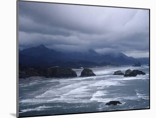 Pacific Ocean Along the Coast of Oregon-Eliot Elisofon-Mounted Photographic Print